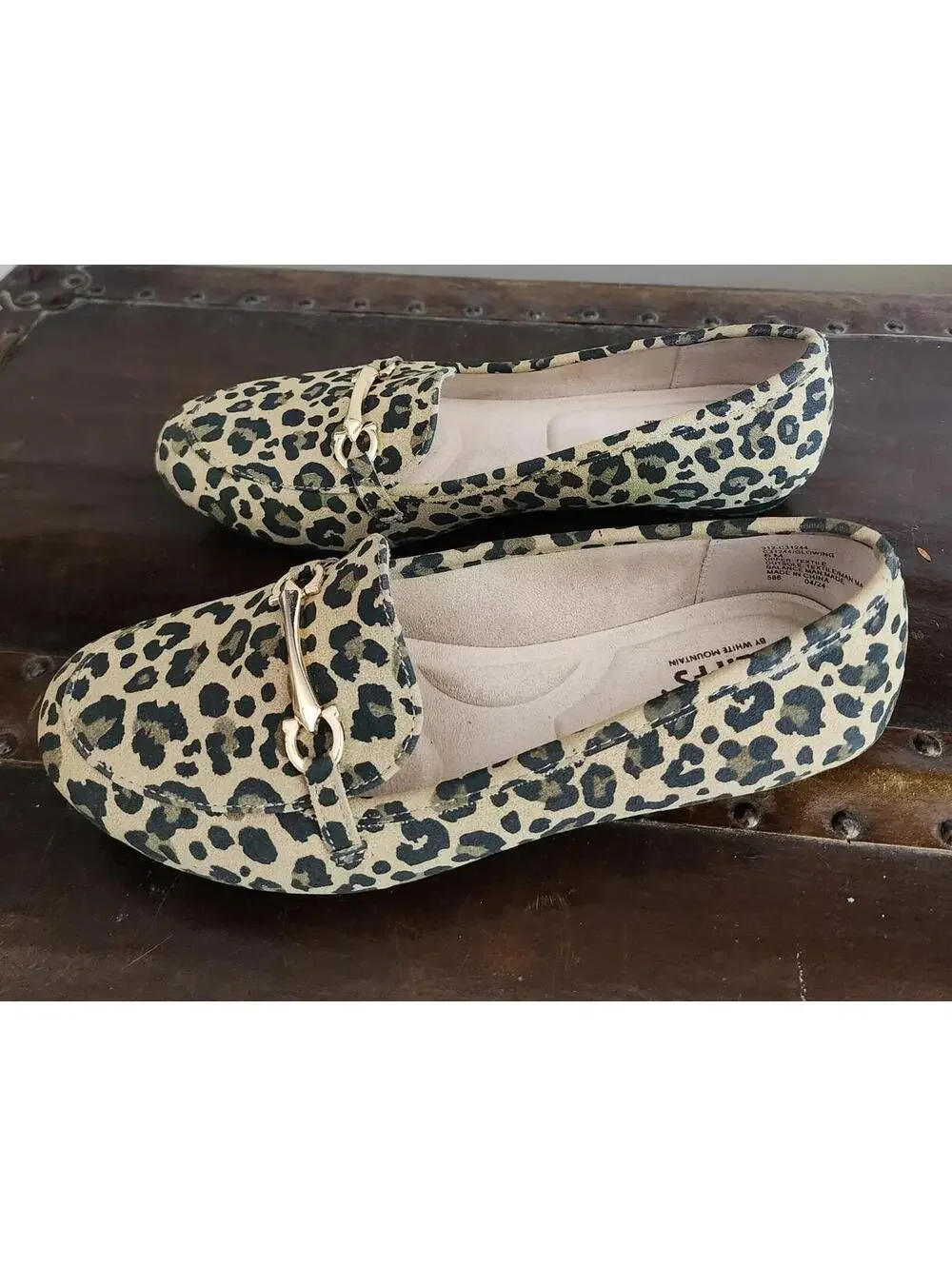 Cliffs by White Mountain Leopard Print Loafers‎ Flats Size 6 Women’s